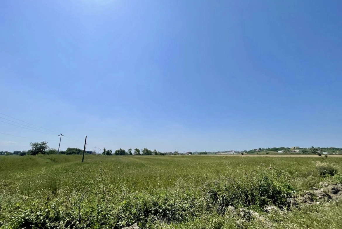 25’000 m2 toke per shitje ne zone industriale, Fllake, Durres.