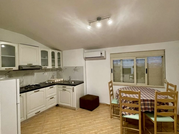 Apartament 3+1 per shitje ne Qerret, Kavaje