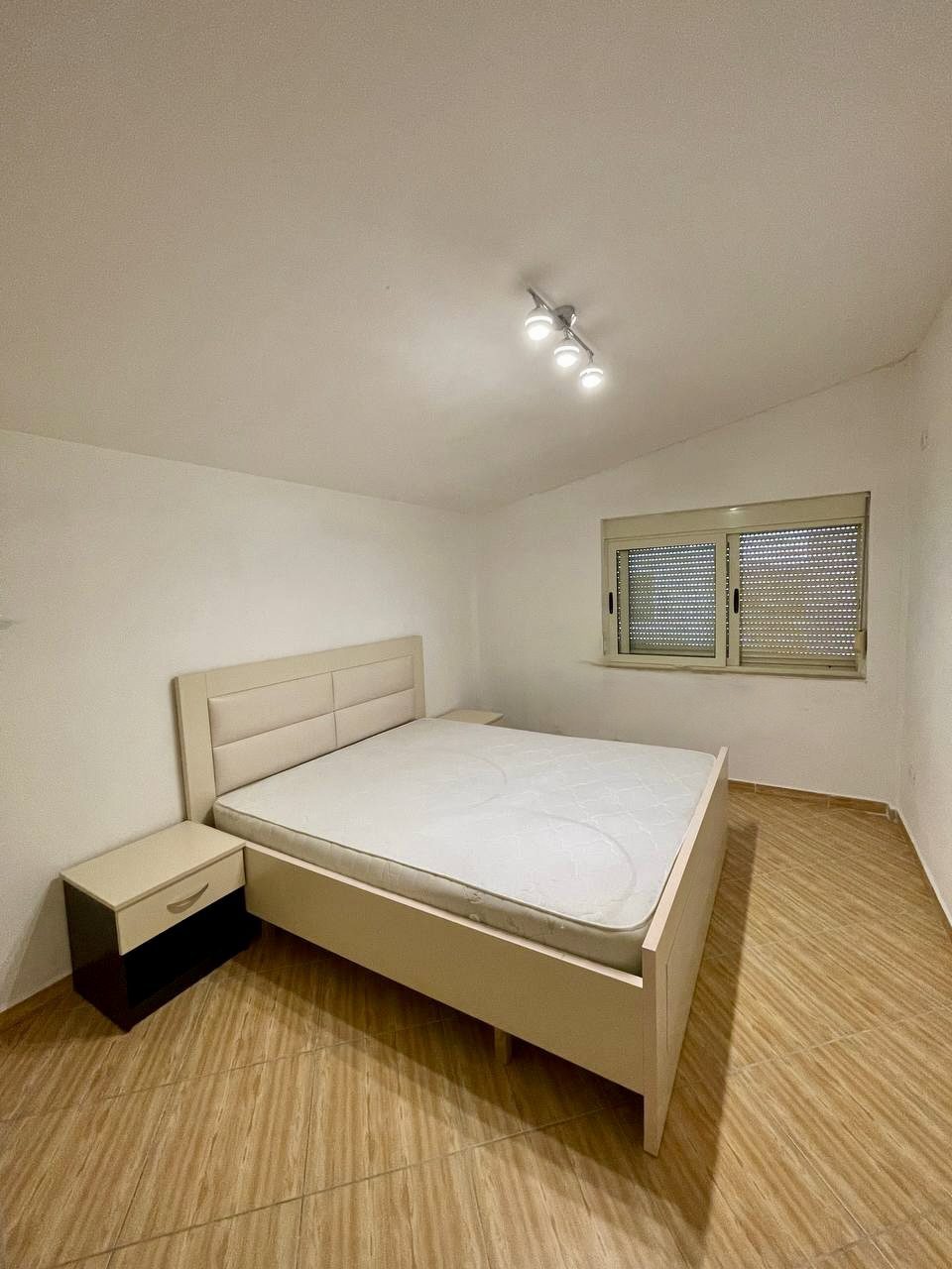 Apartament 3+1 per shitje ne Qerret, Kavaje