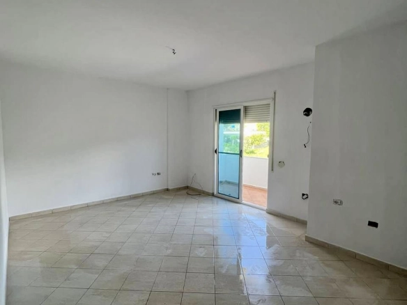Apartament 1+1 per shitje prane Shkembit Kavajes, Durres