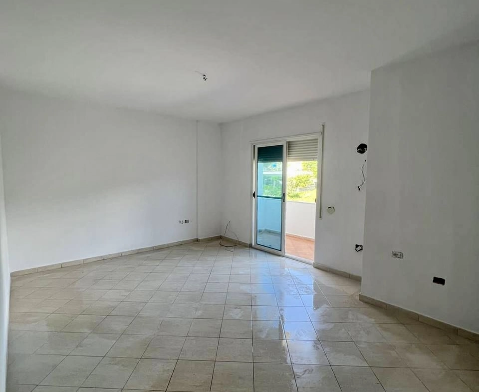 Apartament 1+1 per shitje prane Shkembit Kavajes, Durres