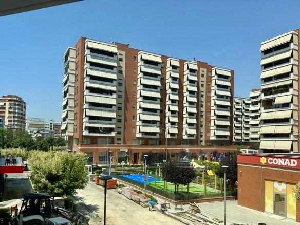 700 m2 zyra per shitje te Kompleksi Delijorgji, Tirane
