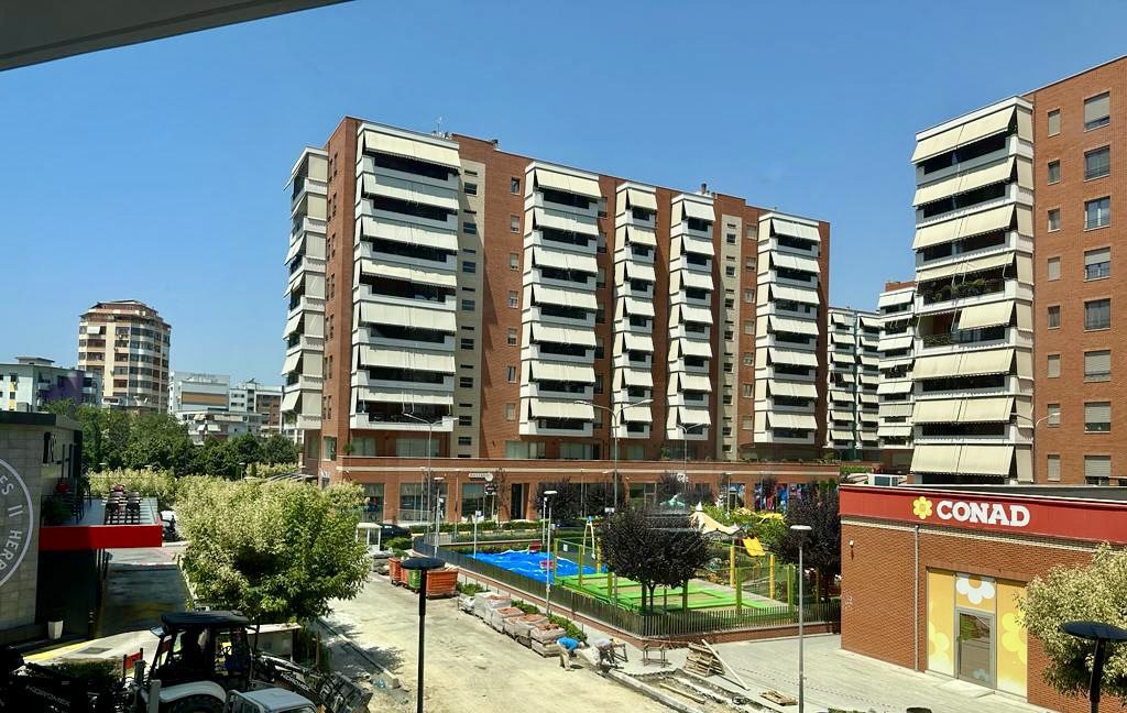 700 m2 zyra per shitje te Kompleksi Delijorgji, Tirane