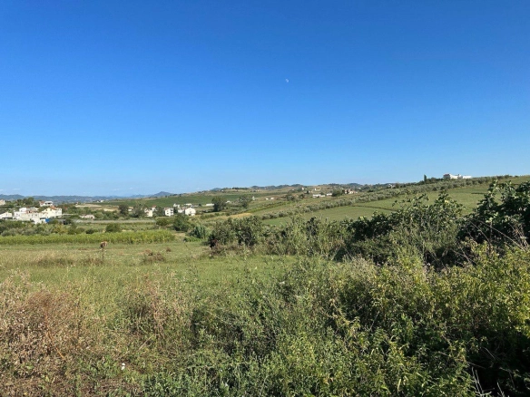 Toke ne shitje per panele diellore, Kline, Kosove.