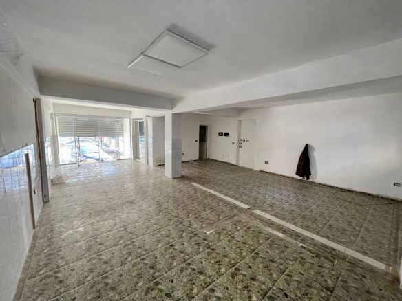 Ambient biznesi me qera prane Flagship, Durres