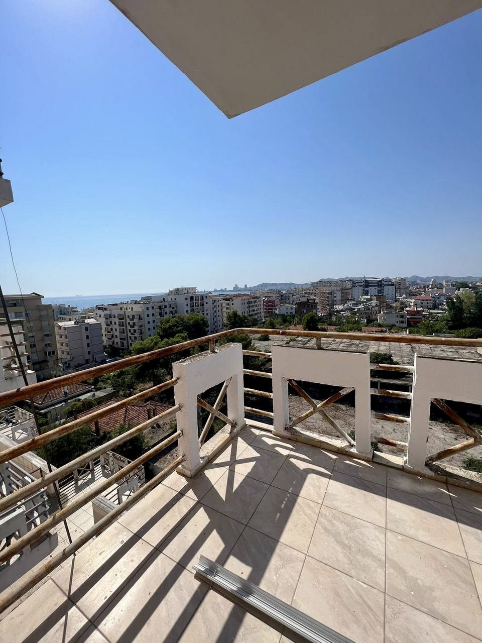 Apartament 2+1 per shitje ne Plazh, Durres