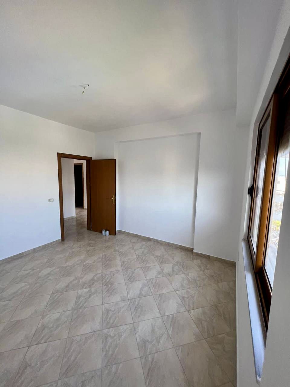Apartament 2+1 per shitje ne Plazh, Durres