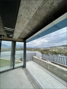Apartament 3+1+2 poste parkimi per shitje, Residenca Lake View, Tirane.
