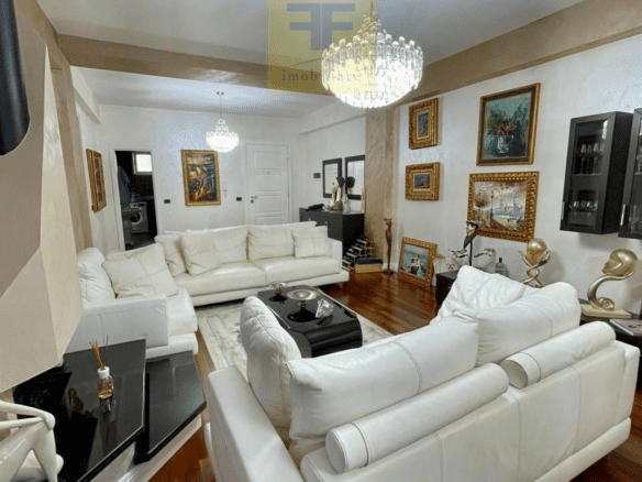 Apartament 3+1 per shitje prane kolegjit Eneida, Durres