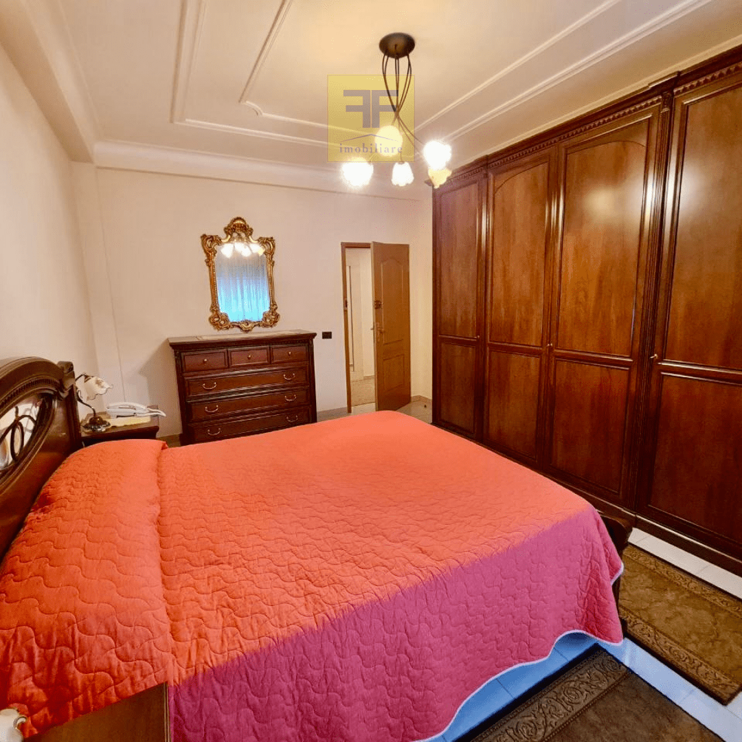 Apartament 2+1 me qera ne Bllok, Tirane