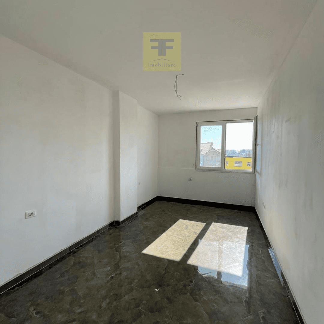 Apartament 3+1 per shitje ne Shkozet, Durres.
