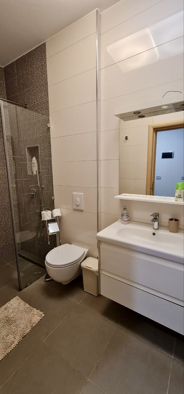 Apartament 2+1+2 me qira te RTSH!