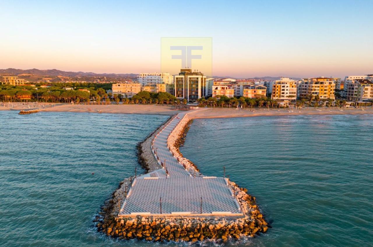 Toke per shitje, brenda Rezidences Qeveritare Durres.