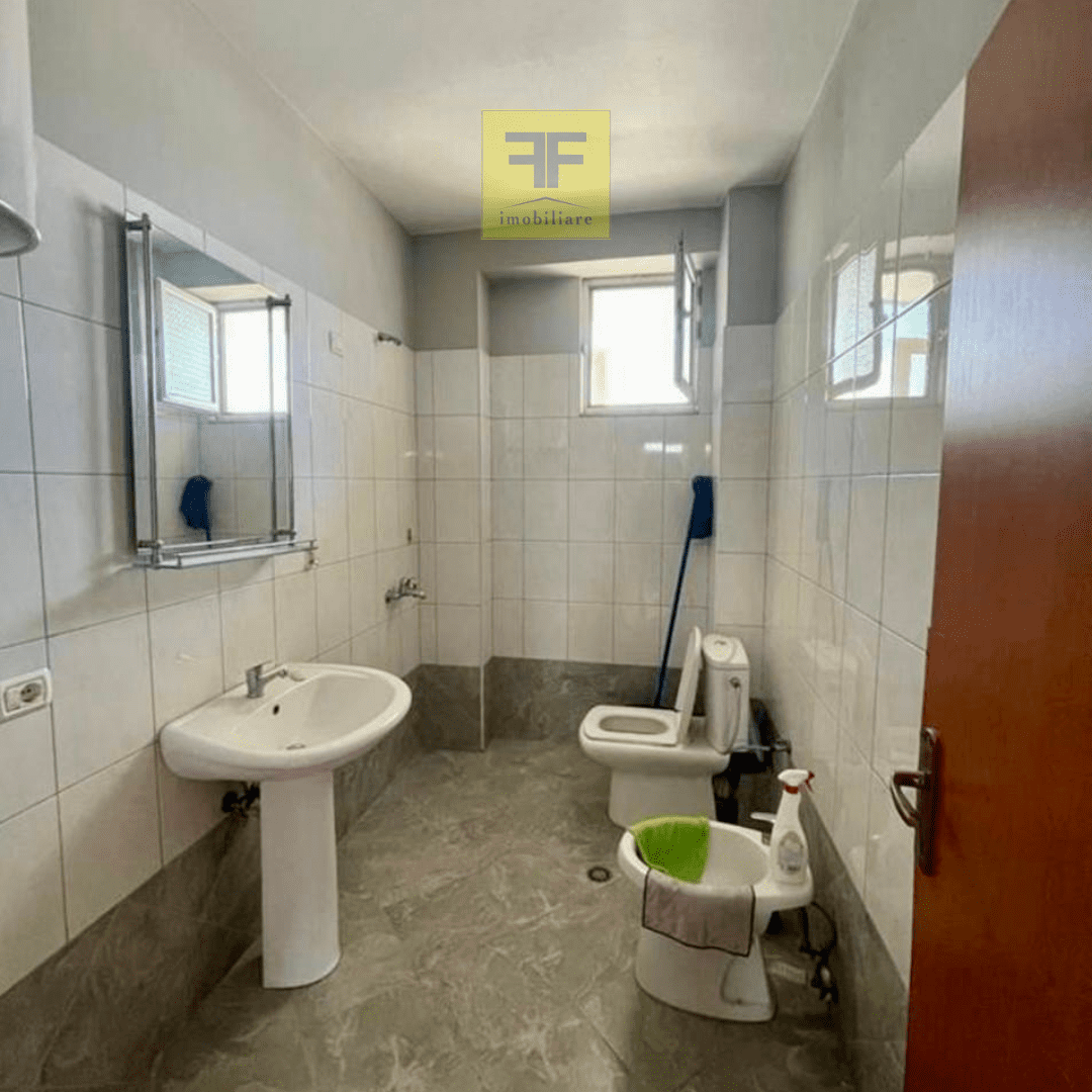 Okazion !!! Apartament 2+1 per shitje te ish-Urt, Durres