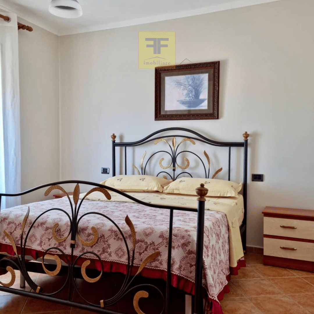 Apartament 2+1 me qera me pamje deti, Golem.