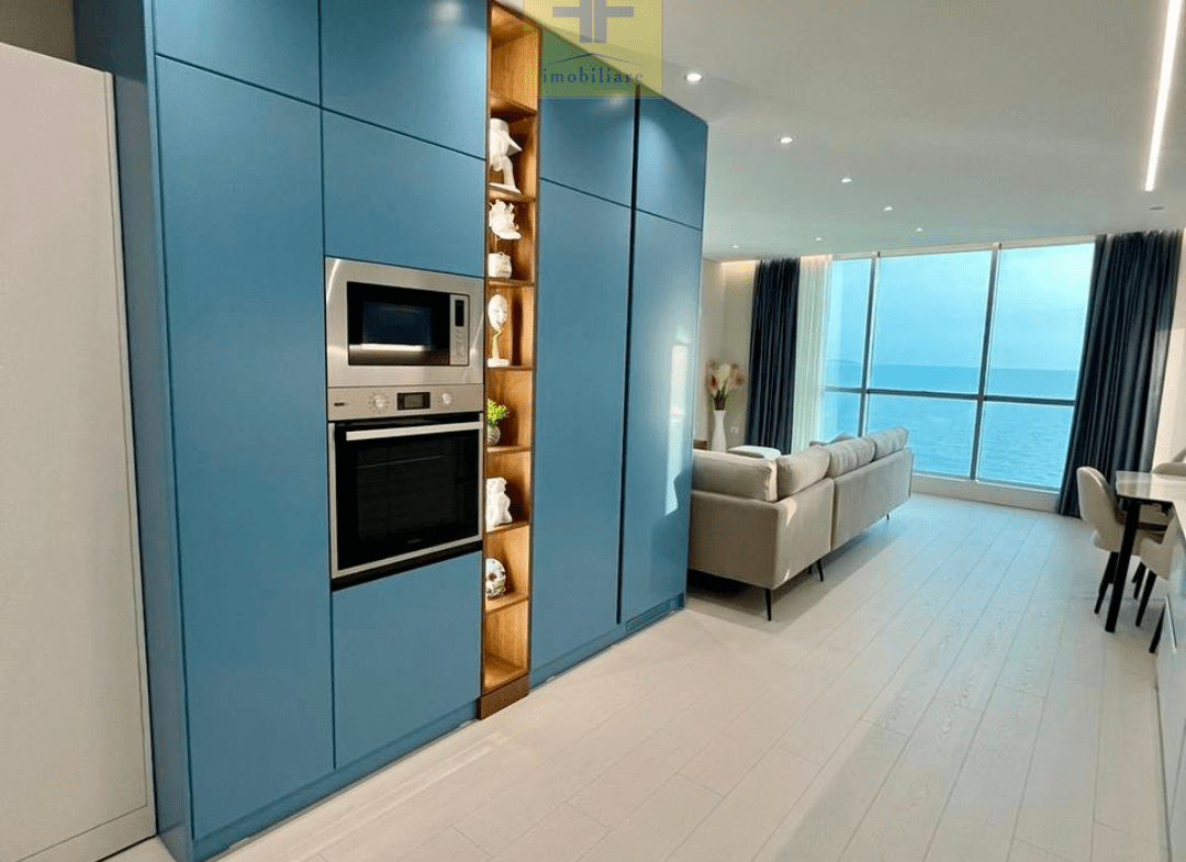 Super apartament per qira me pamje deti, Vollga Durres