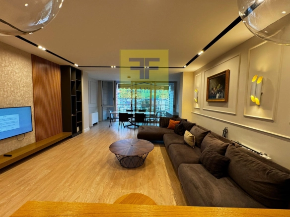 Apartament 2+1 per qera, te Galeria ETC, Tirane.