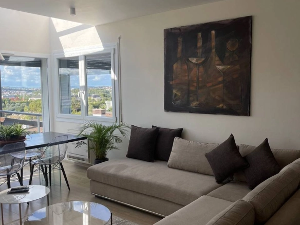 Apartament 2+1 per qera, te Long Hill Residence, Tirane.