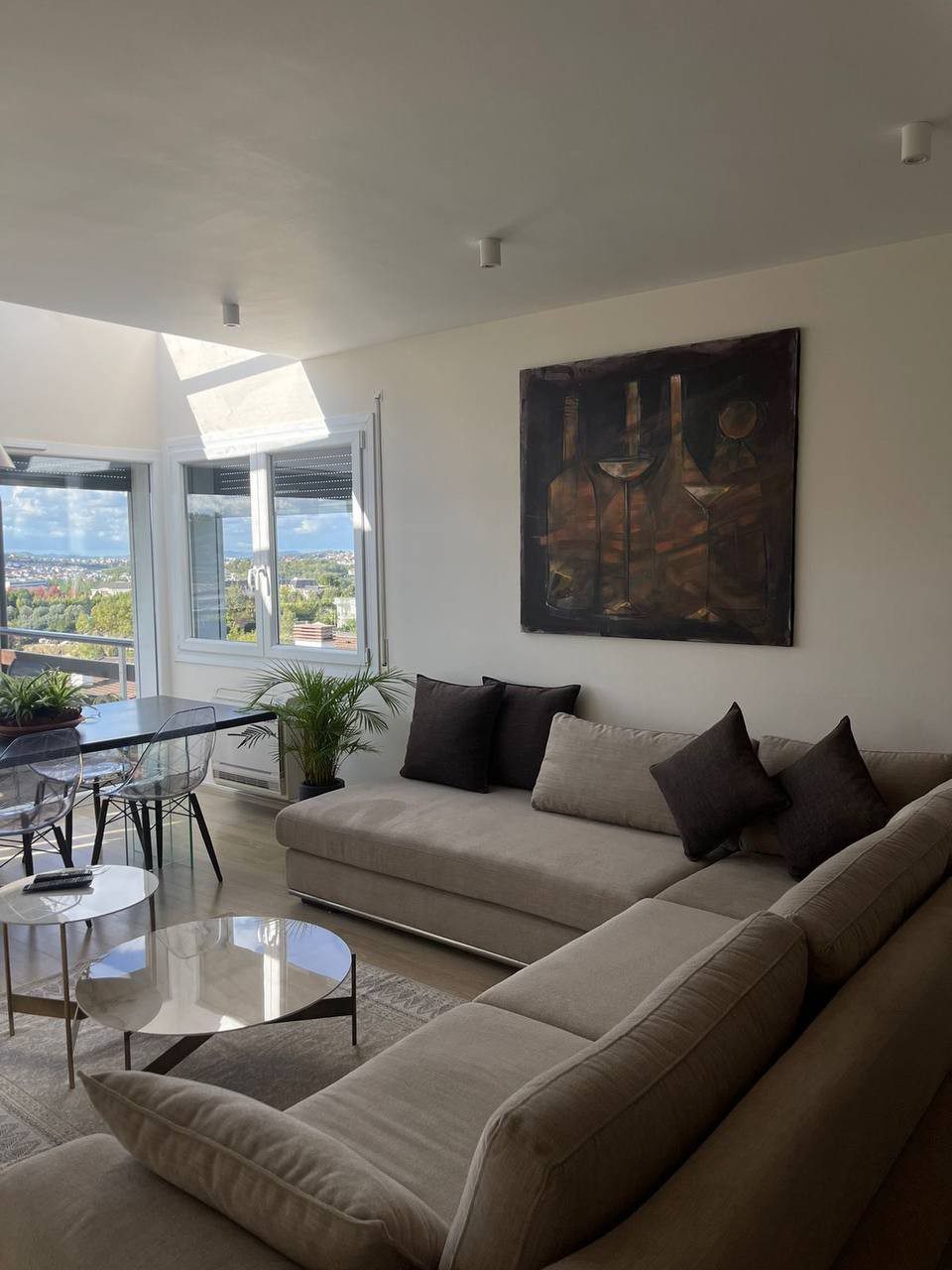 Apartament 2+1 per qera, te Long Hill Residence, Tirane.