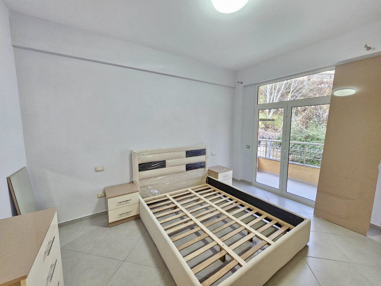 Vile 4-kate me qira te Bllokut i Vilave Gjermane, Tirane