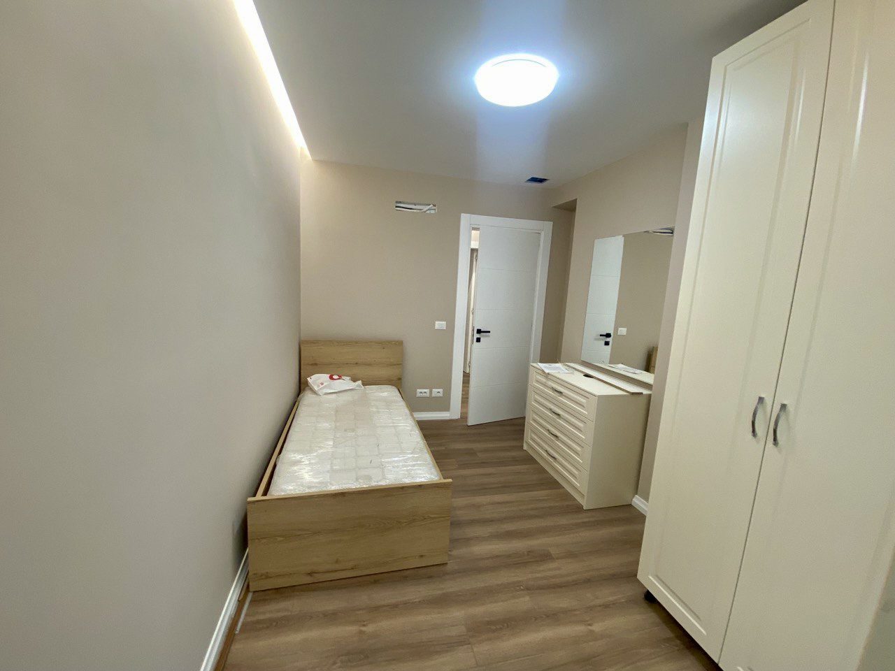 Apartament 3+1 per shitje prane Kopshtit Botanik, Tirane