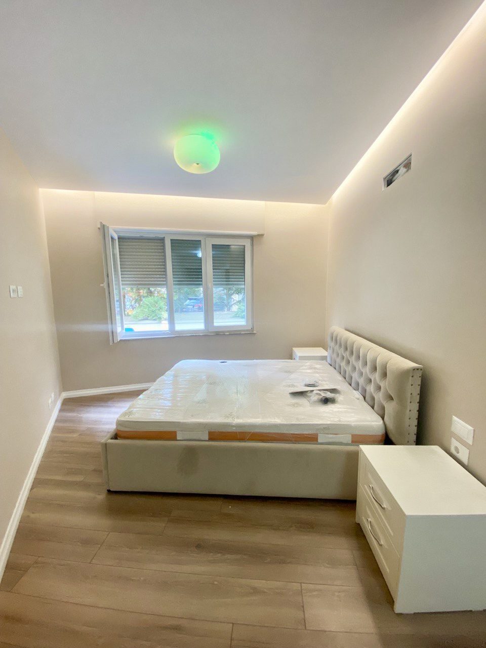 Apartament 3+1 per shitje prane Kopshtit Botanik, Tirane