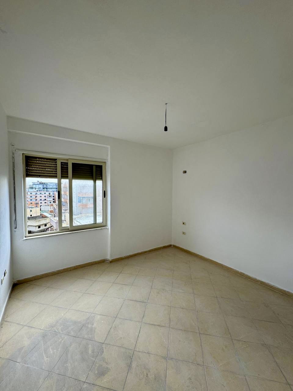 Apartament 1+1 per shitje ne Plazh , Durres