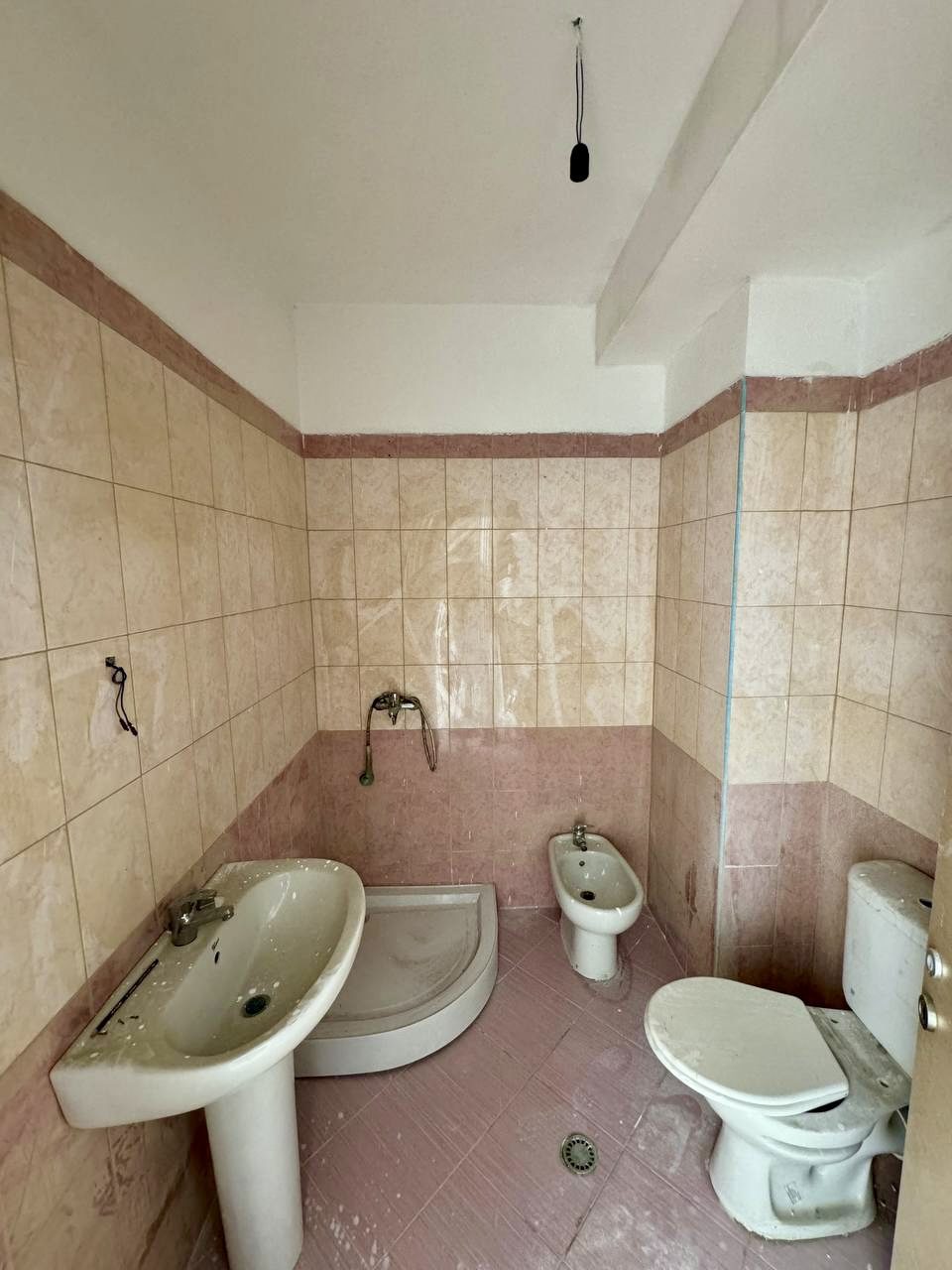 Apartament 1+1 per shitje ne Plazh , Durres