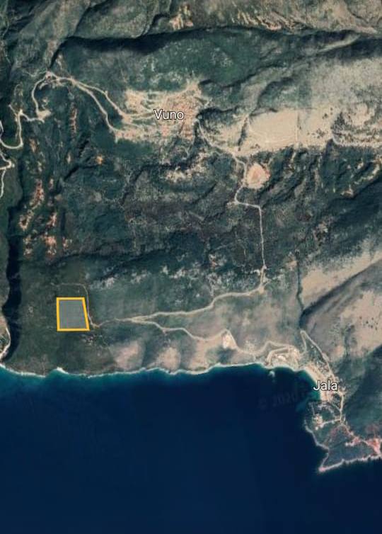 Toke 7000 m2 per shitje, Vuno, Himare.