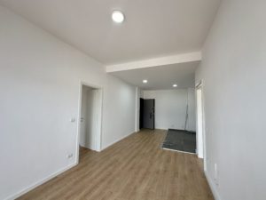 Ambient per qera, te Tirana Garden Building, Tirane.