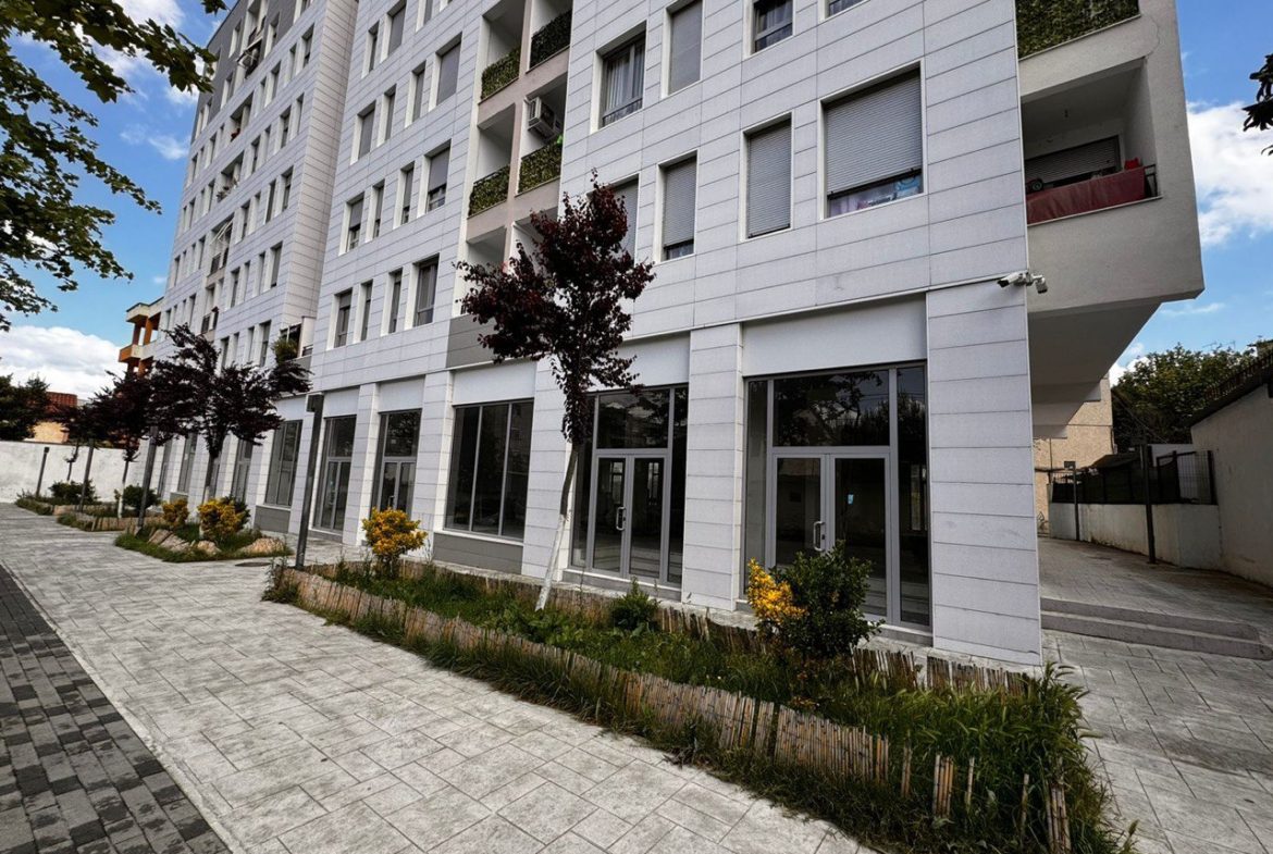 Njesi biznesi per shitje, ne Ali Dem, Tirane.