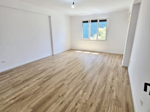 Apartament 1+1 per shitje te “Shkolla e Kuqe”, Tirane