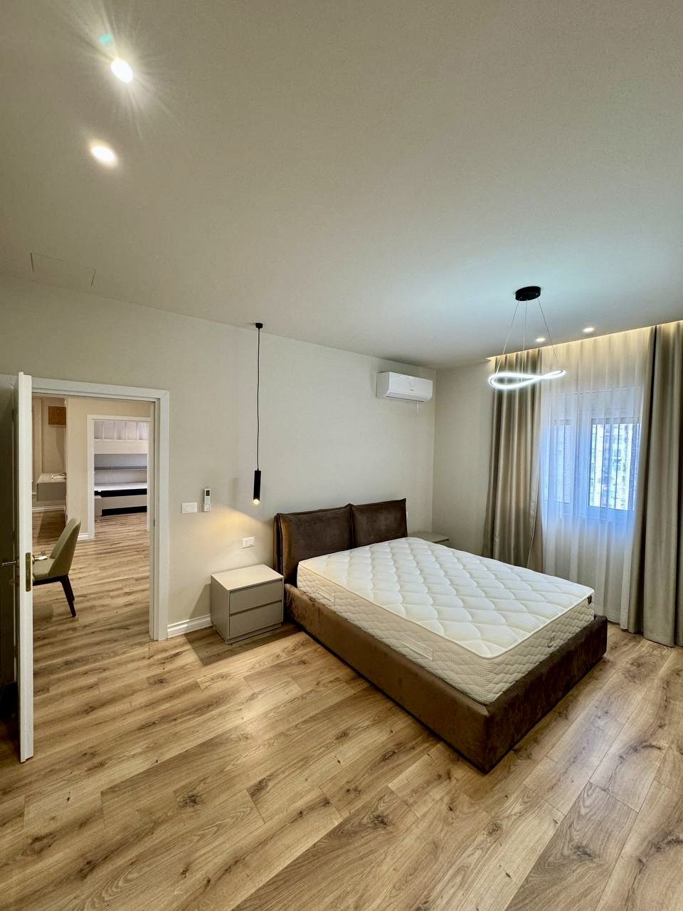 Super apartament 2+1 per shitje ne Plazh, Durres