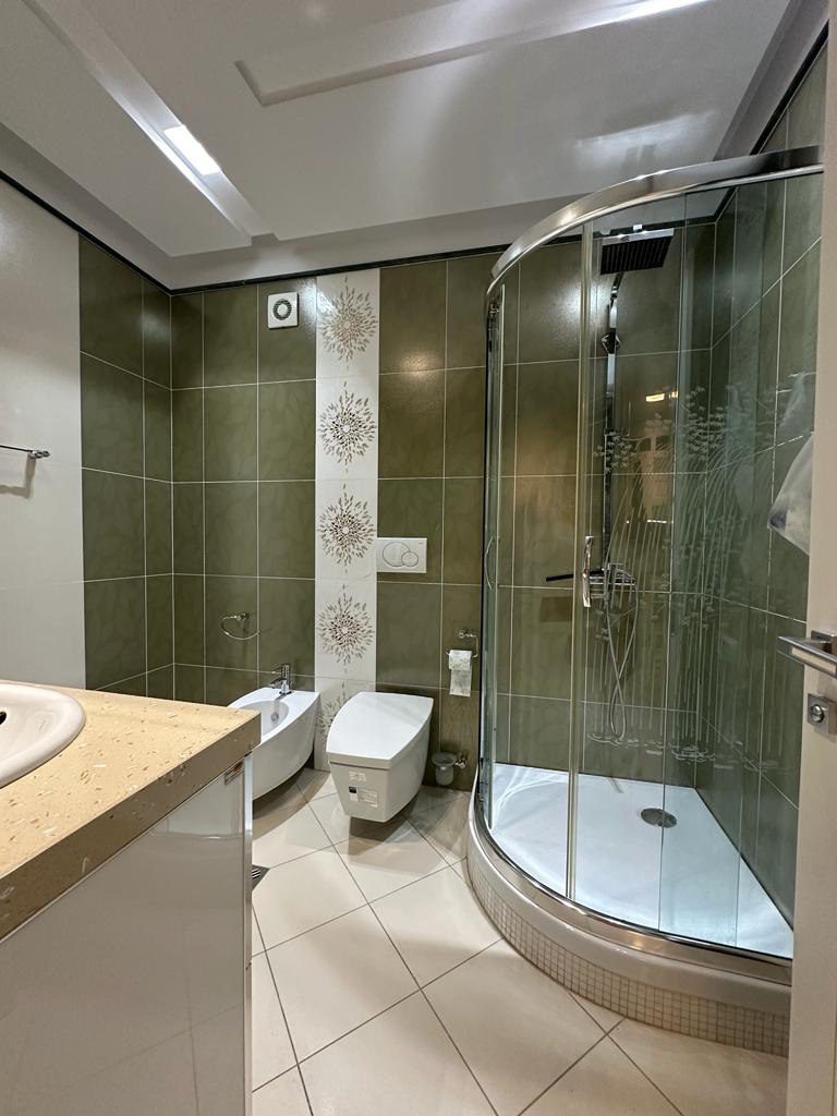Apartament 3+1 luksoz per qera, te Ambasador 2, Tirane.