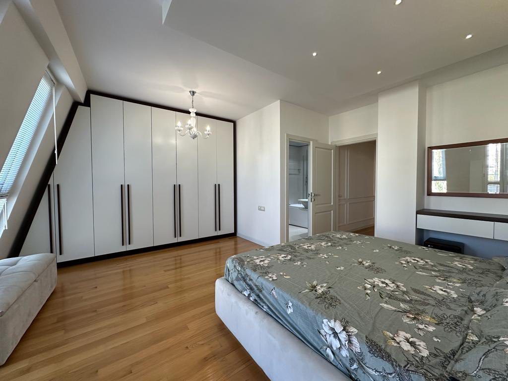 Apartament 3+1 luksoz per qera, te Ambasador 2, Tirane.