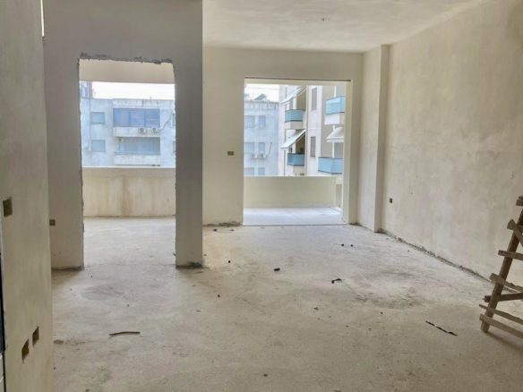Apartament per shitje 50 m nga deti ne Vlore