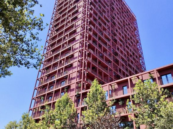 Disponojme me qera 2 poste parkimi në rrugën e Kavajes, tek Tirana Building