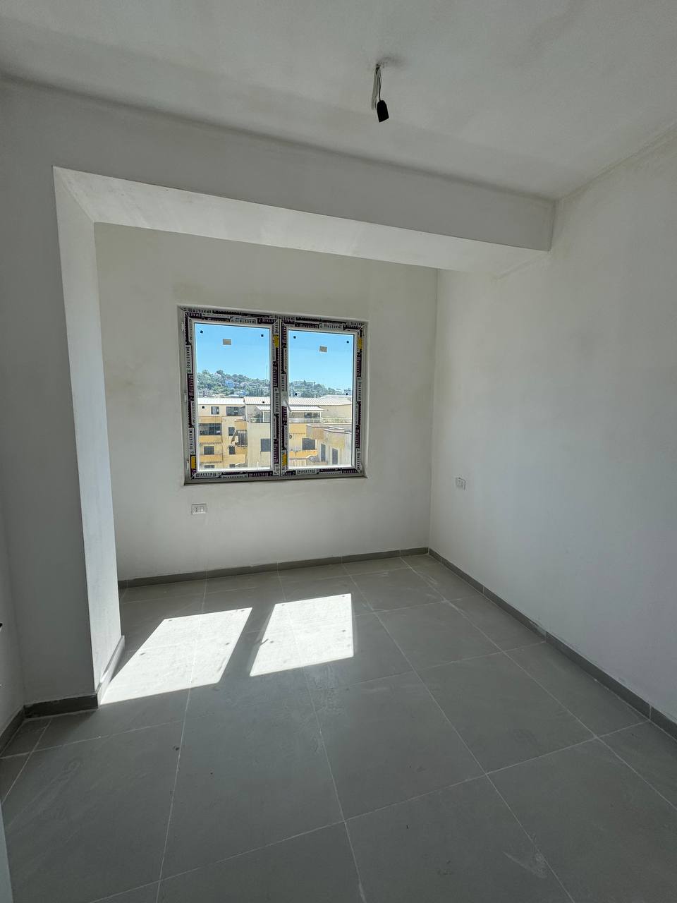 Apartament 1+1 per shitje, ne Golem, Durres.