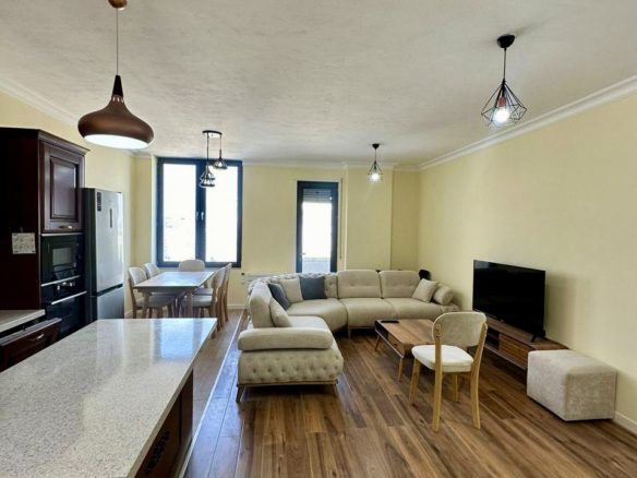 Super apartament 2+1 per qera me pamje deti ne Vollga, Durres