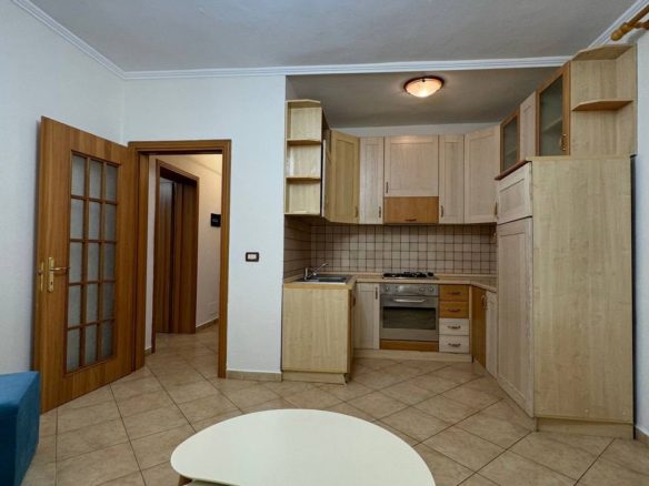 Apartament 2+1 me qera, te Zjarrfisja, Durres.