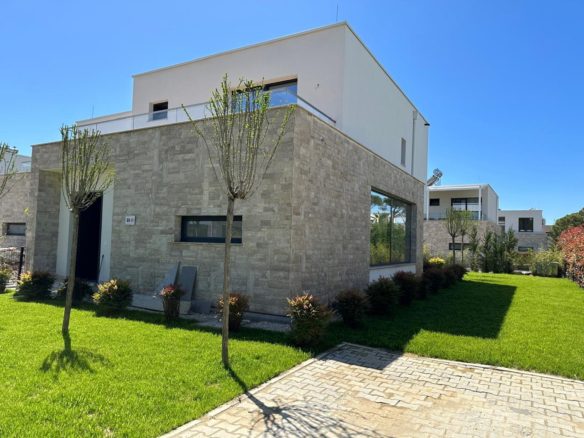 Vile per shitje, San Pietro Resort & Residence, Gjiri Lalzit.