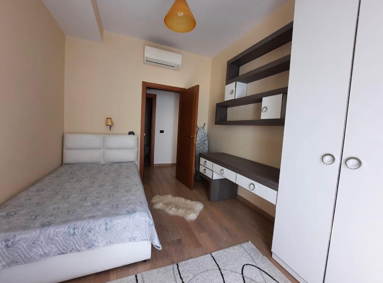 Apartament 2+1 per qera, te Garda, Tirane.