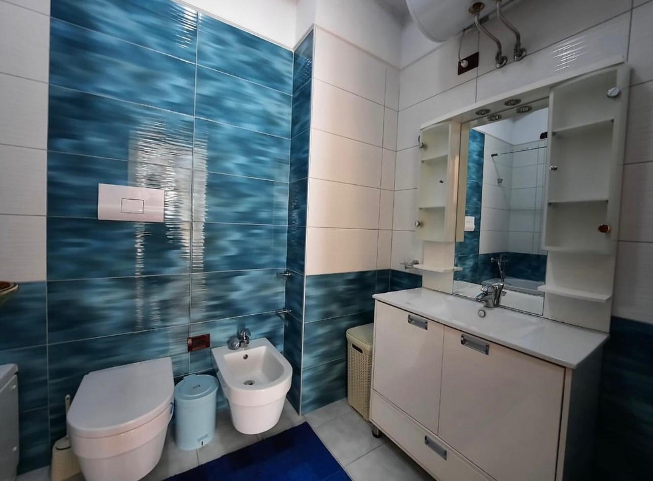 Apartament 2+1 per qera, te Garda, Tirane.