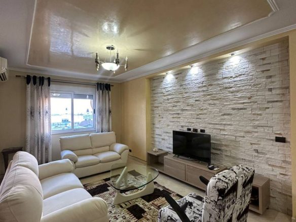Apartament 2+1 per qera, Durres.