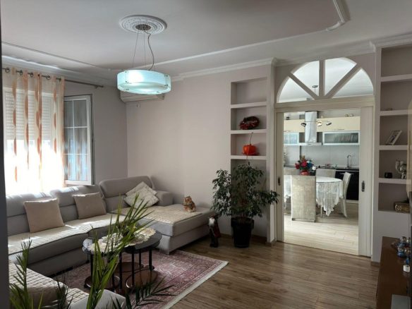Apartament 2+1 per shitje, ne Durres.