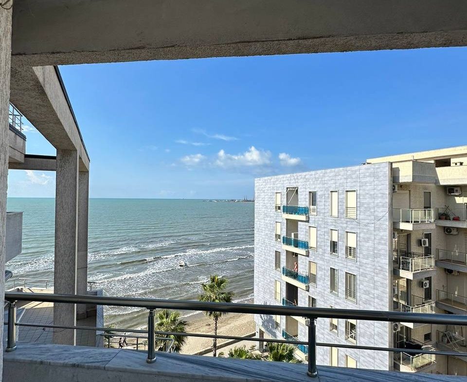 Apartament 1+1 per qera, ne Plazh, Durres.