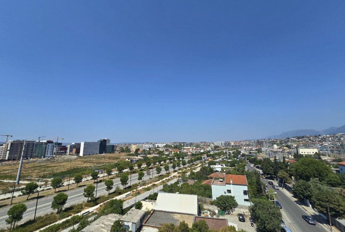 Penthouse unik per shitje, te Bulevardi Ri, Tirane.