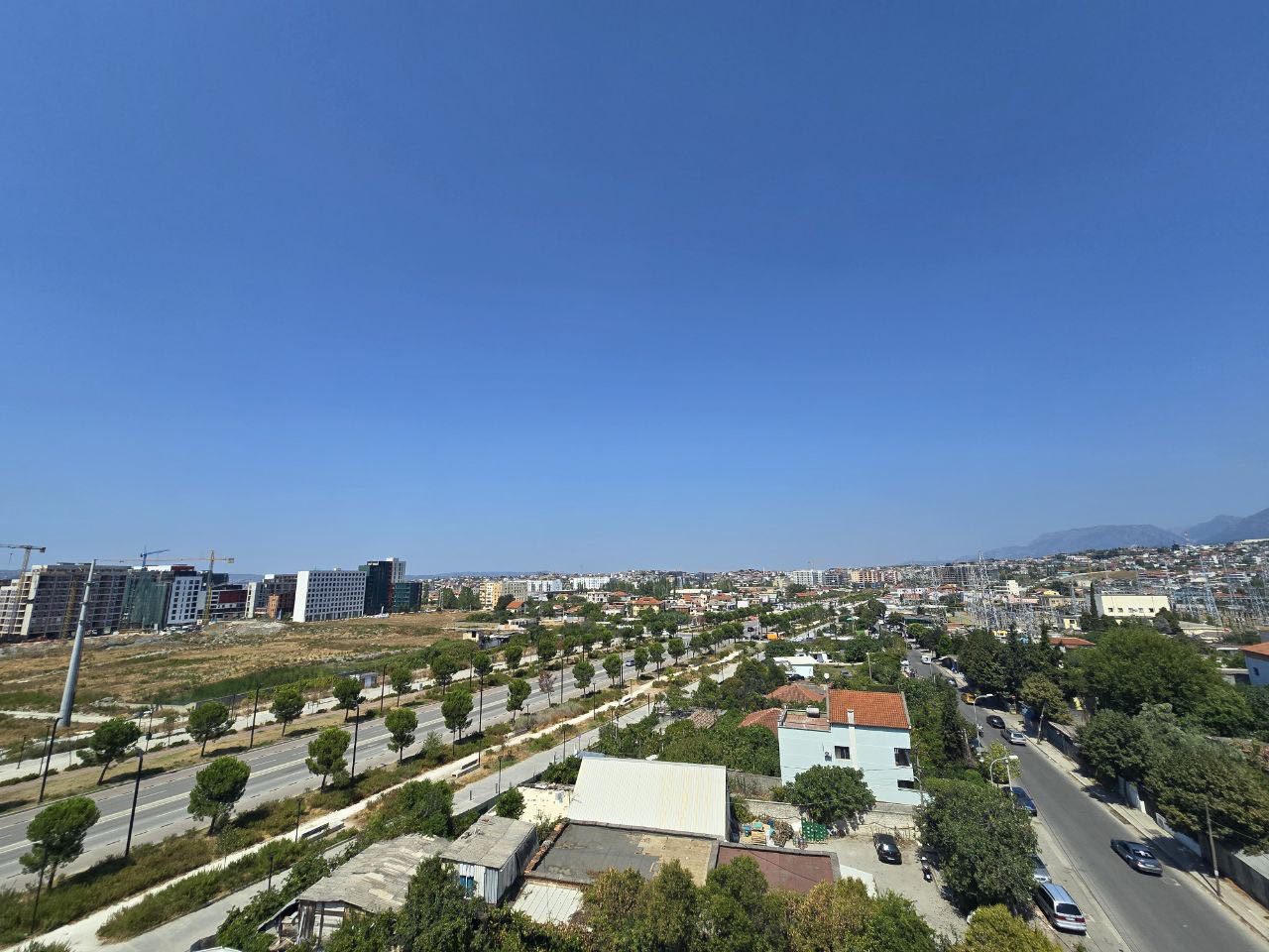 Penthouse unik per shitje, te Bulevardi Ri, Tirane.
