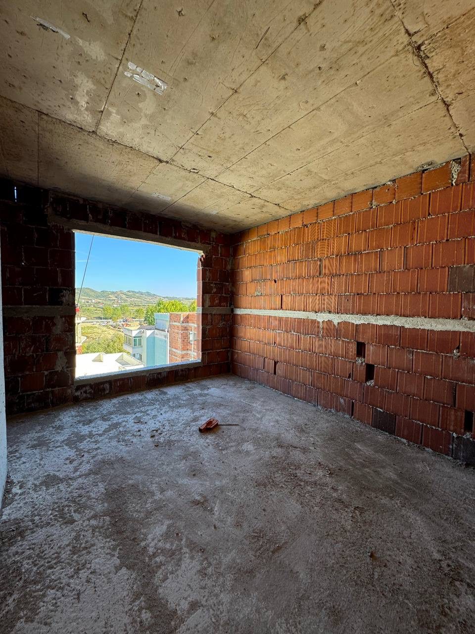 Apartament 2+1 per shitje, te Liburna Residence, Golem.