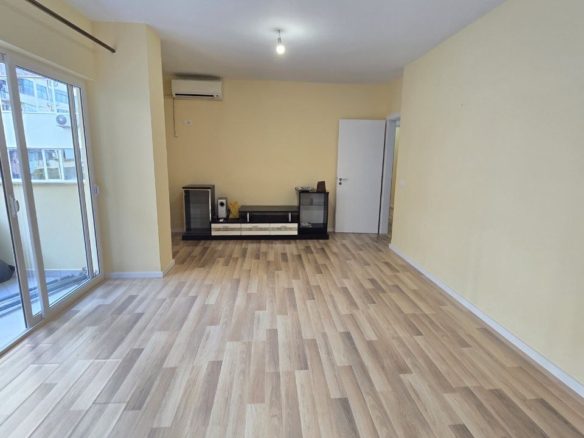 Apartament 2+1 per shitje, pas Ish-Europianit, Tirane.